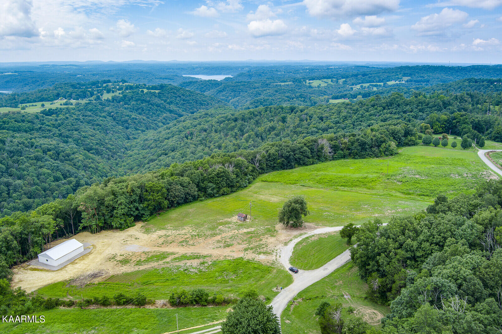 3299 Anderson Road Byrdstown, TN 38549 - Photo 15 of 40 24_Anderson_Rd_Byrdstown024_TNPC_mls