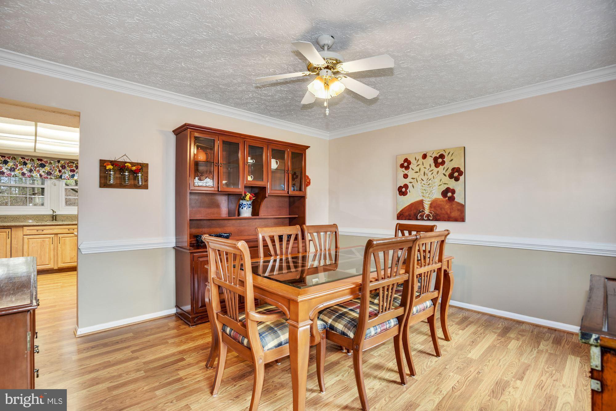 1916 East Beech Road Sterling, VA 20164 - Photo 3 of 31 Dining Room