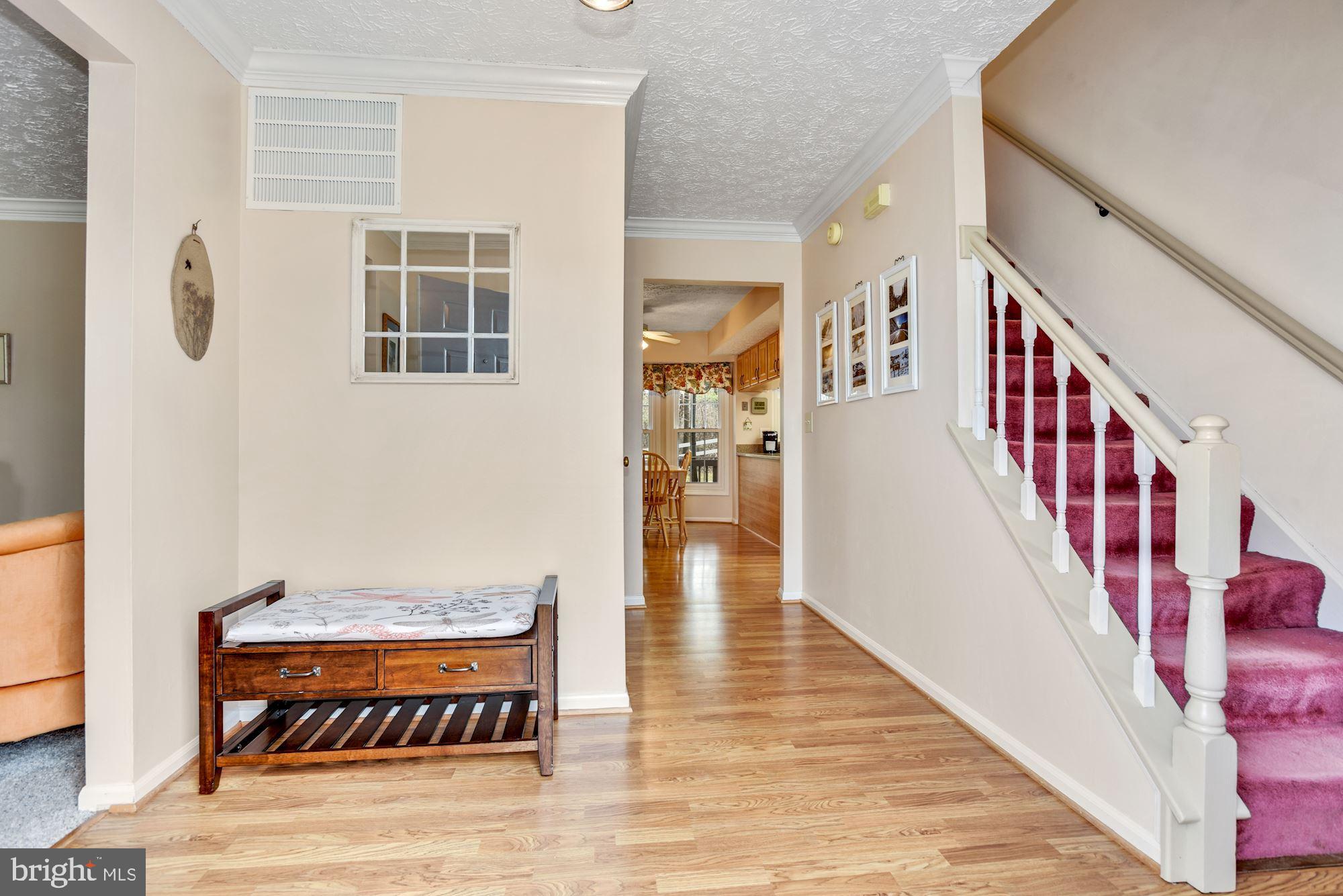 1916 East Beech Road Sterling, VA 20164 - Photo 4 of 31 Foyer