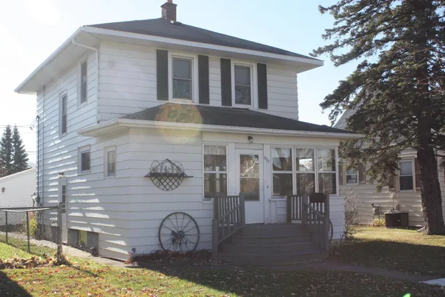 $209,900 | 820 Lincoln Street, Superior, WI 54880