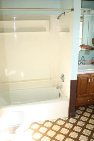 $209,900 | 820 Lincoln Street, Superior, WI 54880