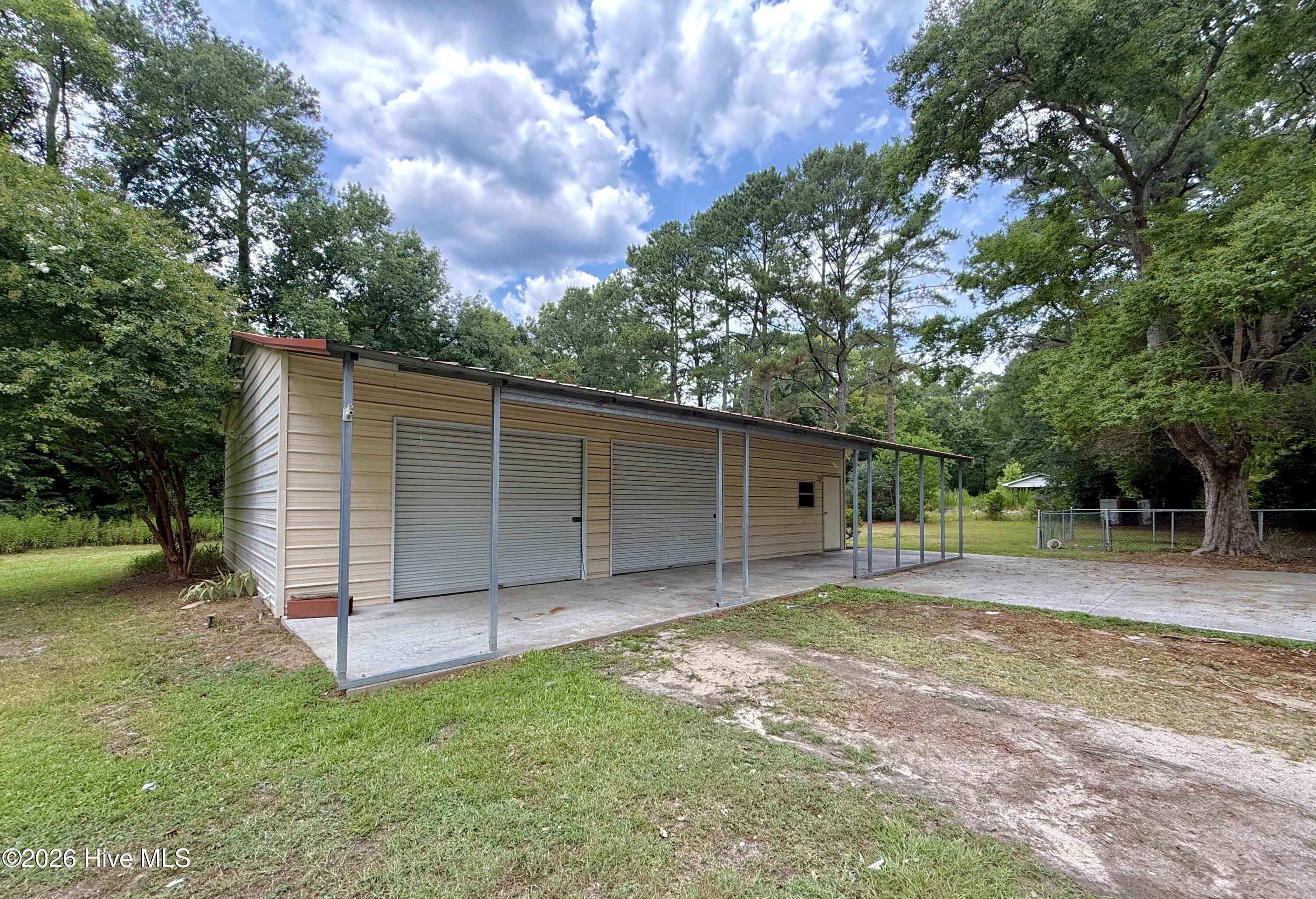 2898 Wallace Family Road Kinston, NC 28501 - Photo 17 of 58