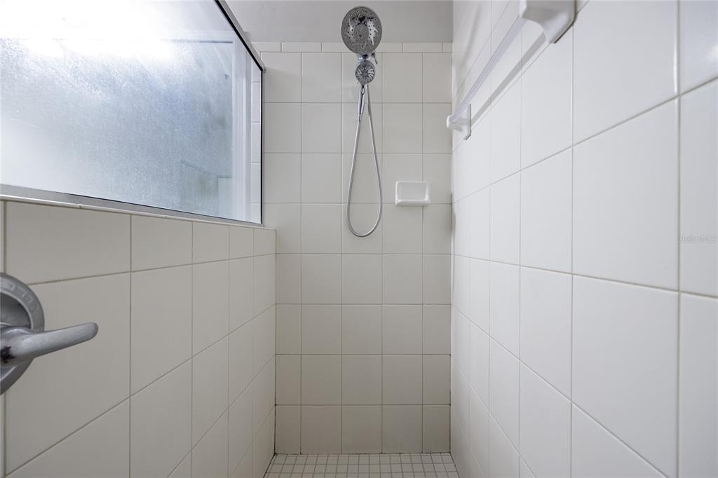 9862 Northwest 18th Road Gainesville, FL 32606 - Photo 28 of 50