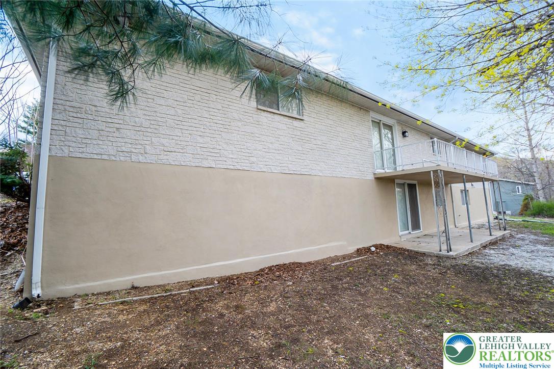 7243 Kingstead Drive Slatington, PA 18080 - Photo 28 of 36