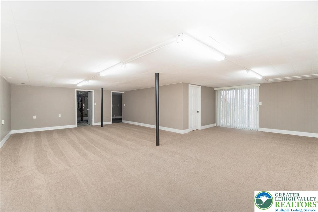 7243 Kingstead Drive Slatington, PA 18080 - Photo 30 of 36