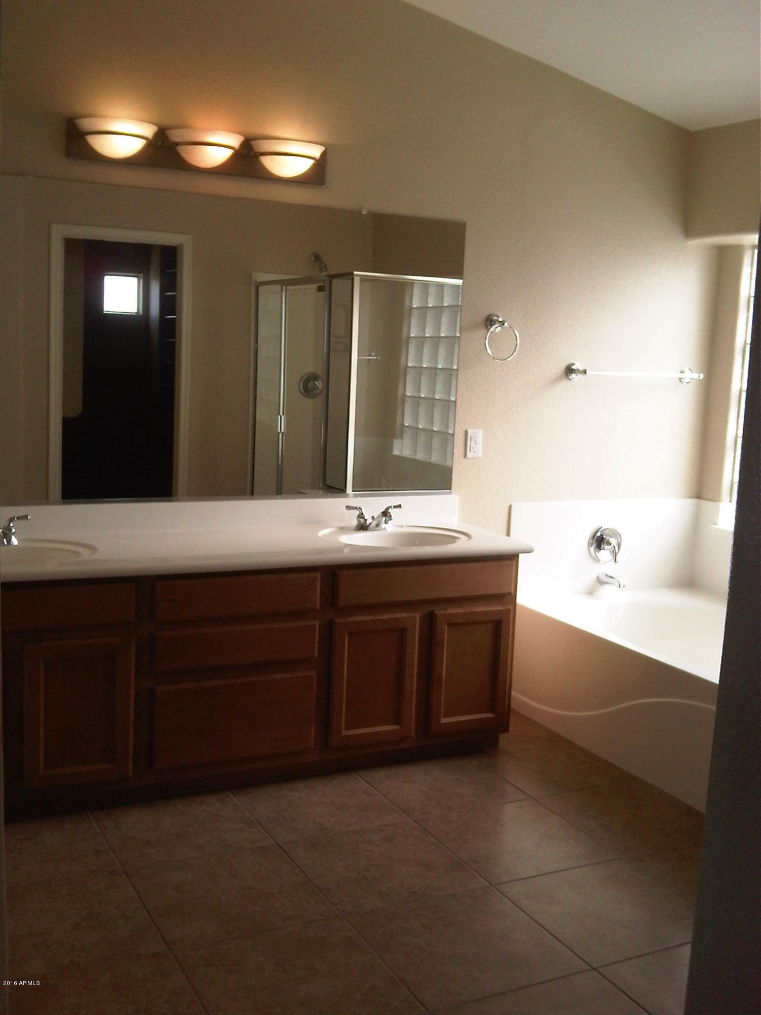 28821 North Nobel Road Phoenix, AZ 85085 - Photo 20 of 33 IMG00124-20110111-1431