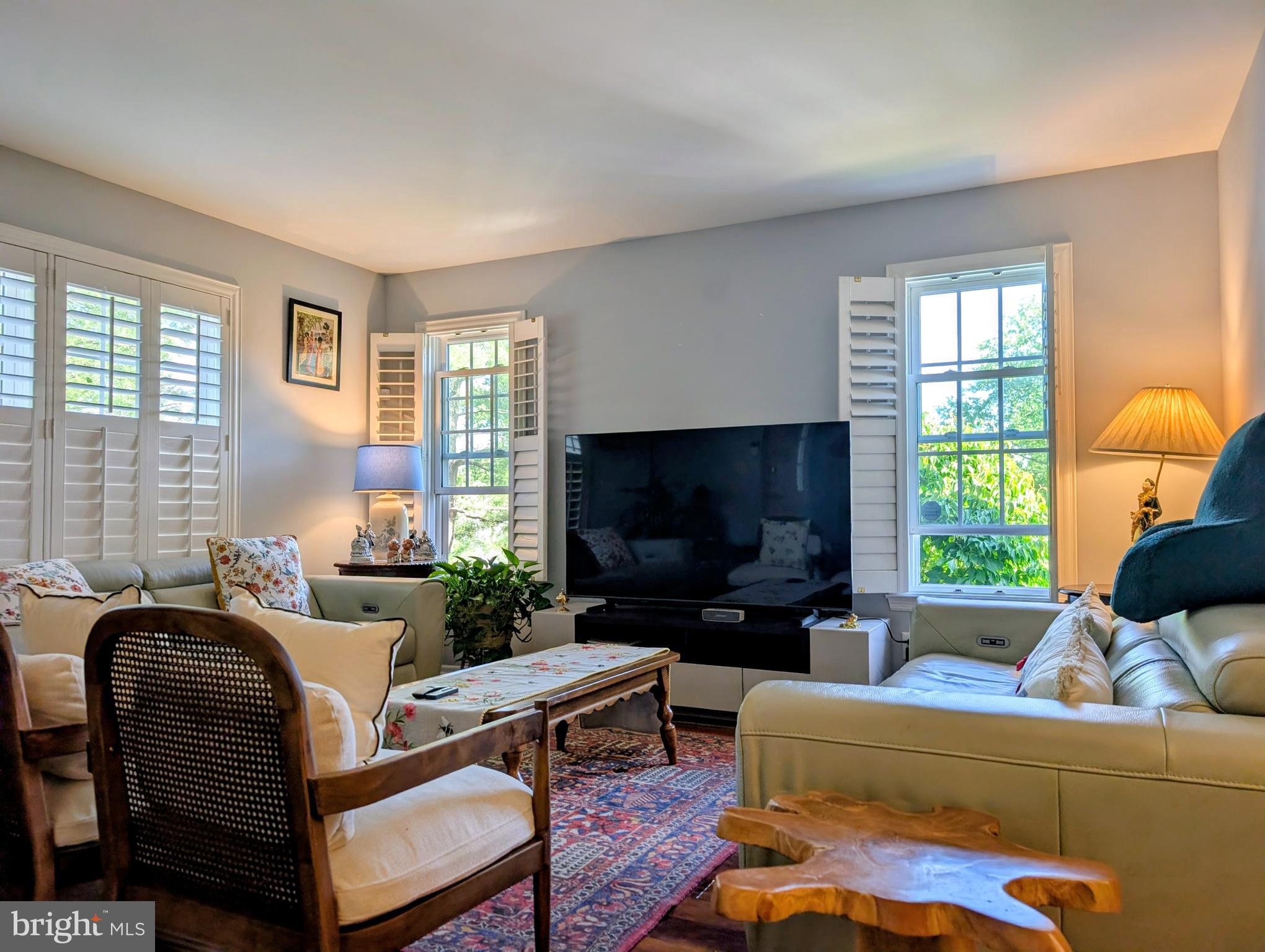 318 Brickhouse Road Princeton, NJ 08540 - Photo 5 of 19