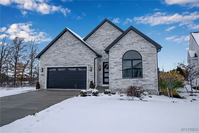 $649,900 | 5419 Alderbrook Lane, Clarence, NY 14031