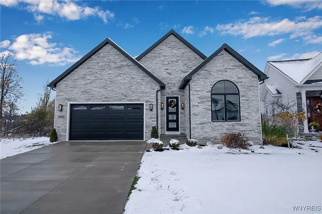 $649,900 | 5419 Alderbrook Lane, Clarence, NY 14031