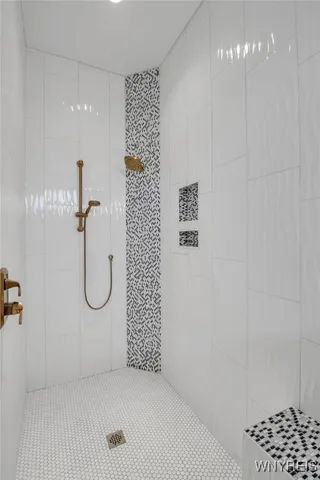 $649,900 | 5419 Alderbrook Lane, Clarence, NY 14031