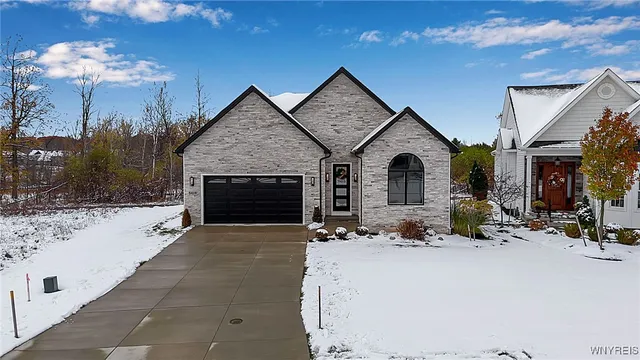 $649,900 | 5419 Alderbrook Lane, Clarence, NY 14031