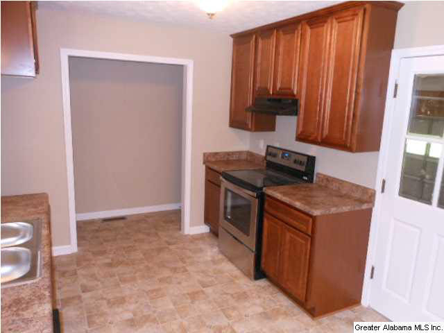 917 Hilton Road Anniston, AL 36207 - Photo 5 of 9