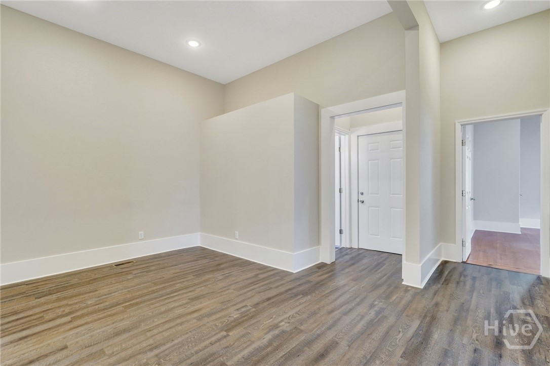 309 West 33rd Street Savannah, GA 31401 - Photo 7 of 35