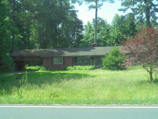 4271 South Robeson Road Rowland, NC 28383 - Photo 1 of 6 Primary Photo