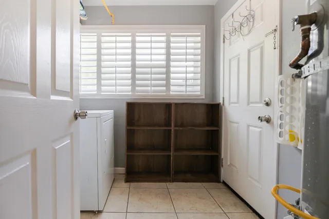 $379,000 | 3704 Willow Street, Sacramento, CA 95838