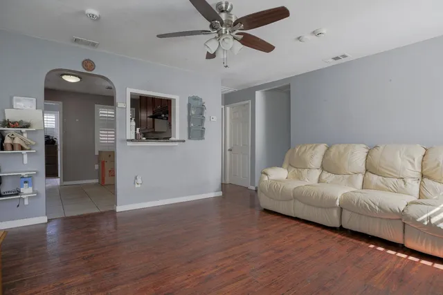 $379,000 | 3704 Willow Street, Sacramento, CA 95838