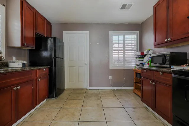 $379,000 | 3704 Willow Street, Sacramento, CA 95838