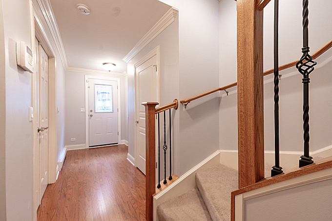 955 West 37th Street, Unit 8 Chicago, IL 60609 - Photo 14 of 26