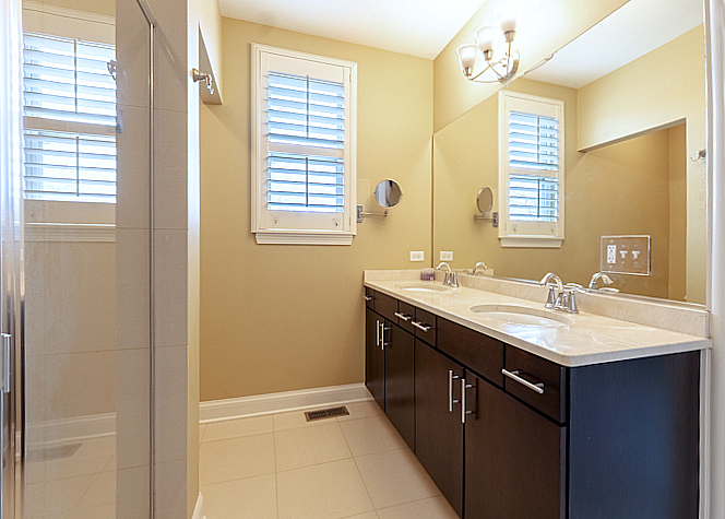 955 West 37th Street, Unit 8 Chicago, IL 60609 - Photo 17 of 26