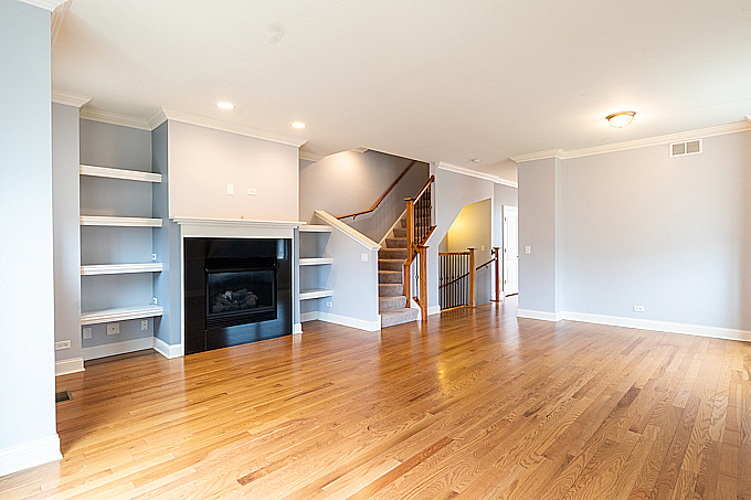 955 West 37th Street, Unit 8 Chicago, IL 60609 - Photo 5 of 26