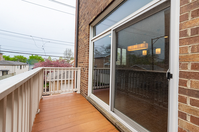 955 West 37th Street, Unit 8 Chicago, IL 60609 - Photo 9 of 26