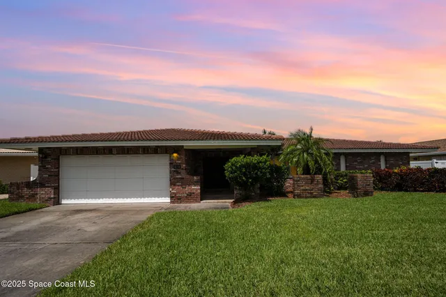 $3,950 | 419 St Georges Court, Satellite Beach, FL 32937