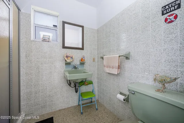 $3,950 | 419 St Georges Court, Satellite Beach, FL 32937