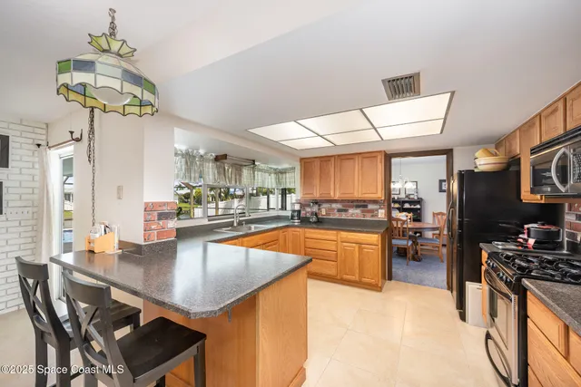 $3,950 | 419 St Georges Court, Satellite Beach, FL 32937