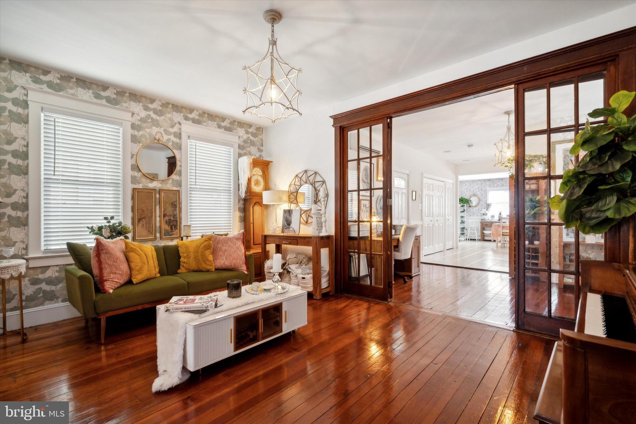 302 Jefferson Avenue Bristol, PA 19007 - Photo 3 of 15 Gallery Image 3
