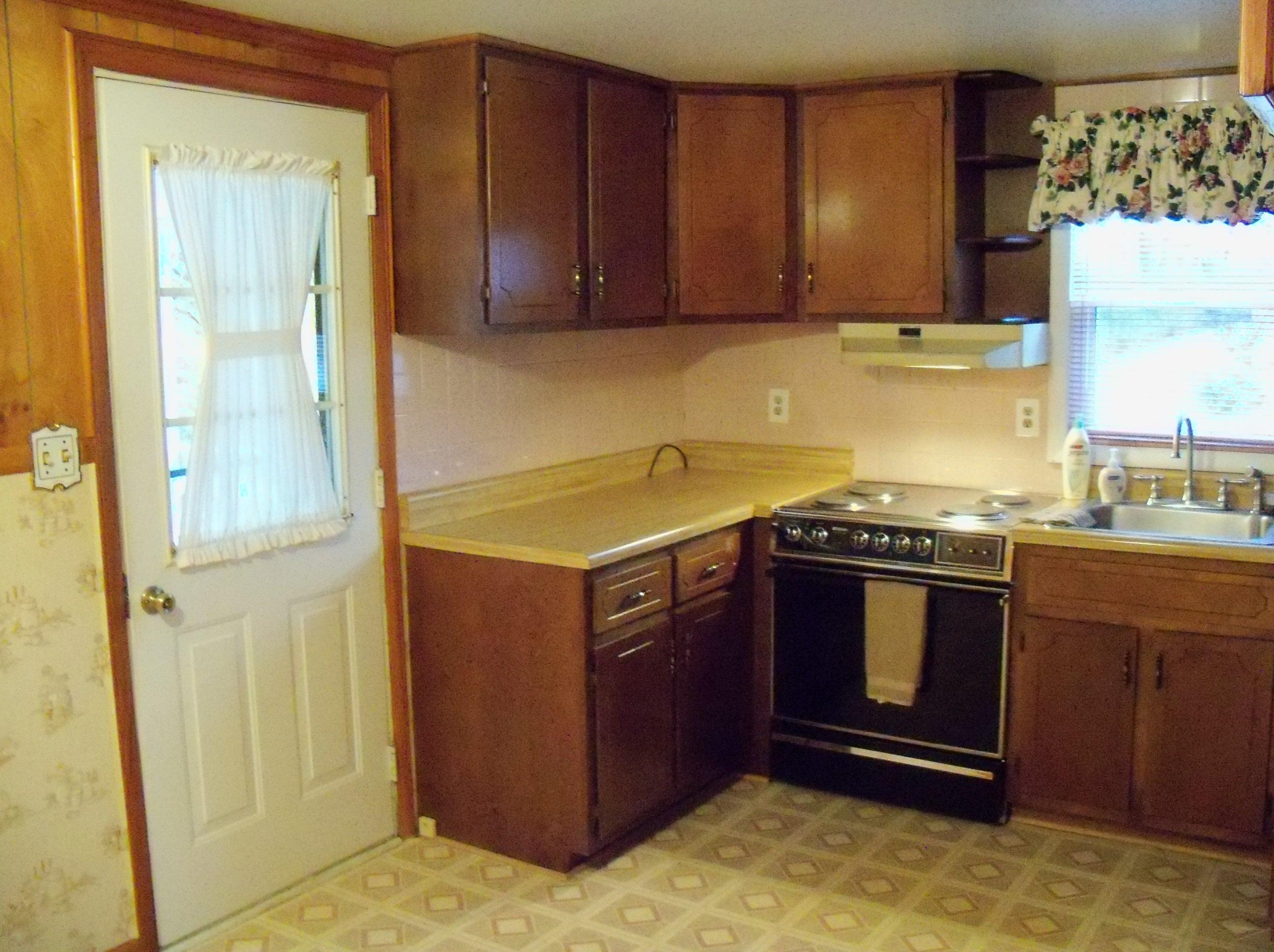 450 Winding Way Road Boones Mill, VA 24065 - Photo 9 of 25 Kitchen