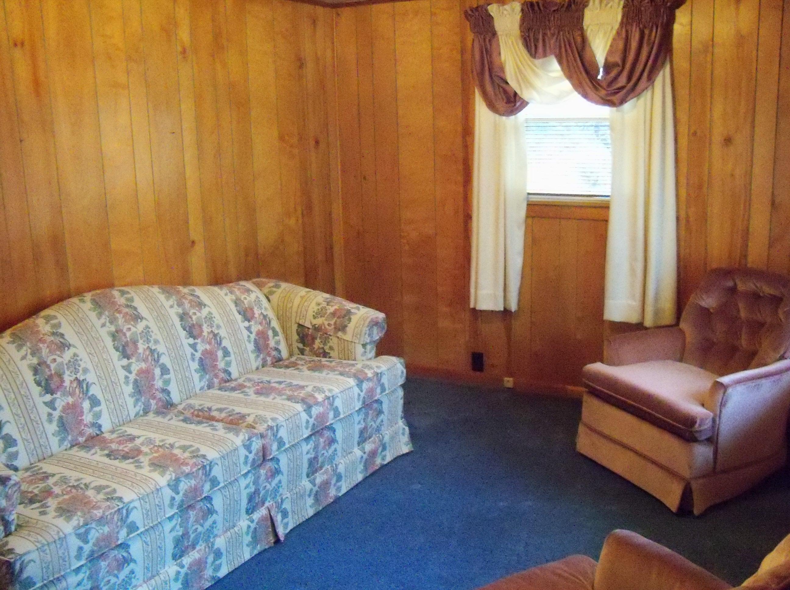 450 Winding Way Road Boones Mill, VA 24065 - Photo 10 of 25 Living Room