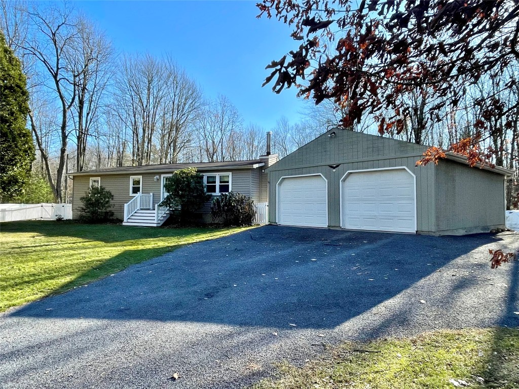 580 Dutchtown Road Owego, NY 13827 - Photo 5 of 43