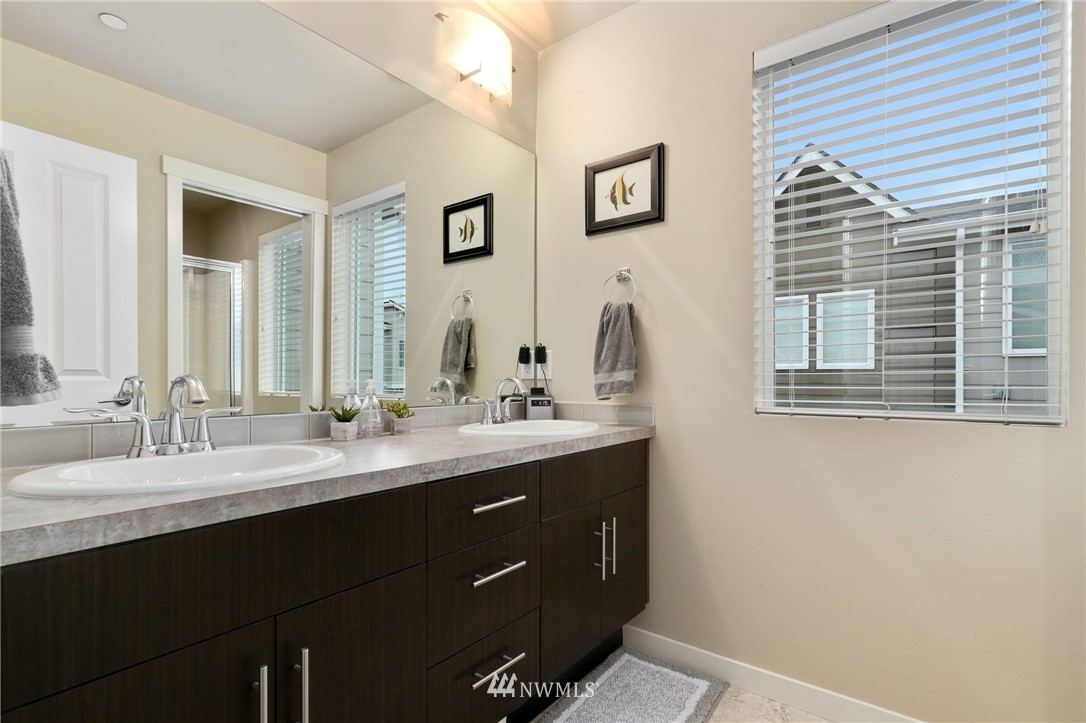 4326 Northeast 3rd Street Renton, WA 98059 - Photo 13 of 22