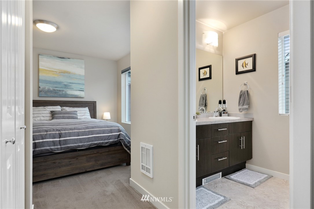 4326 Northeast 3rd Street Renton, WA 98059 - Photo 16 of 22