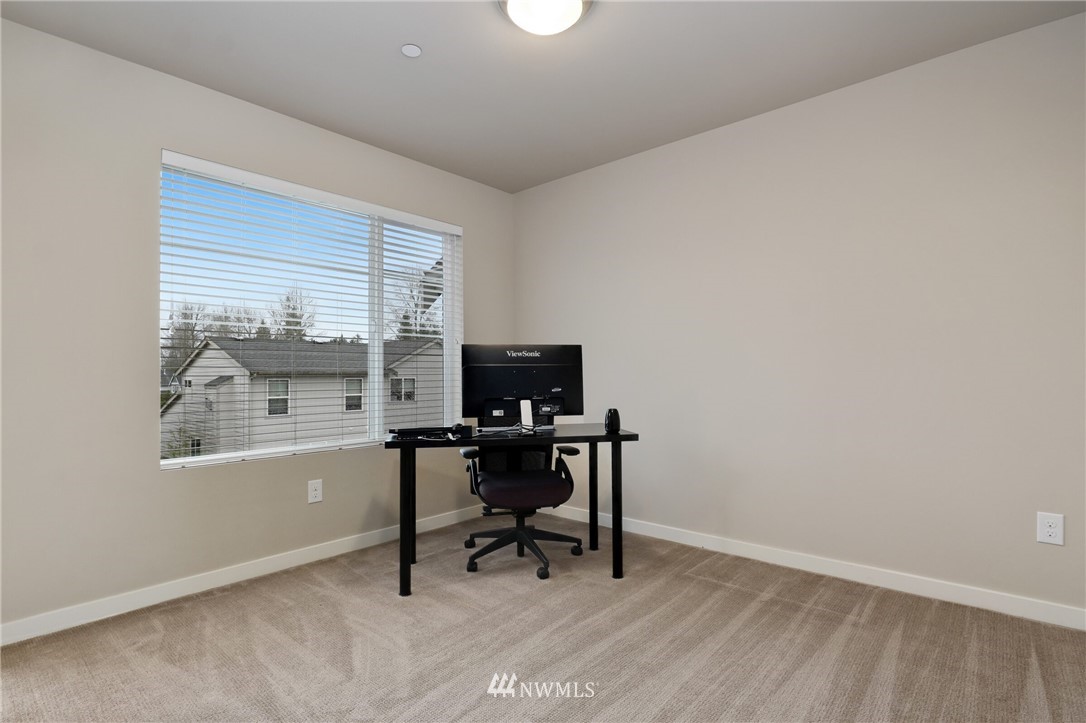 4326 Northeast 3rd Street Renton, WA 98059 - Photo 17 of 22