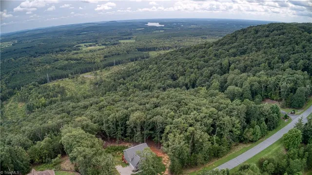 $54,900 | 1996 Sierra Trace Road, Denton, NC 27239