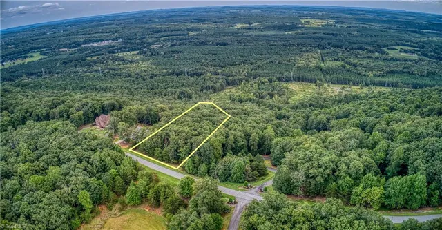 $54,900 | 1996 Sierra Trace Road, Denton, NC 27239