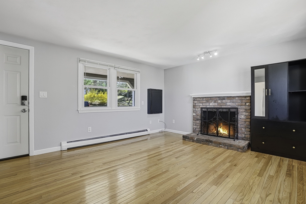 31 Lexington Road Shrewsbury, MA 01545 - Photo 15 of 41 Gallery Image 15