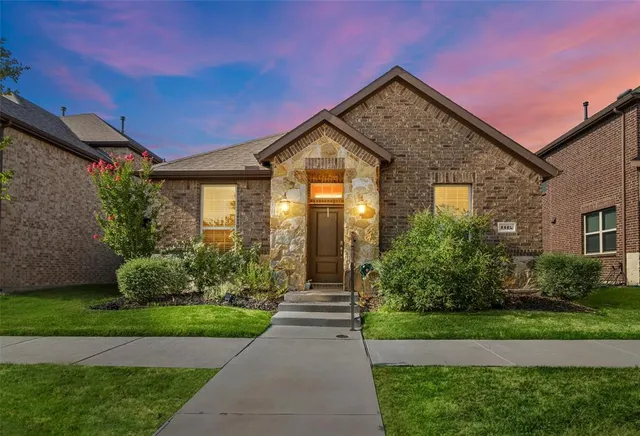 $2,300 | 1412 Green Leaf Drive, Little Elm, TX 76227