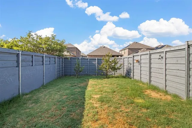 $2,300 | 1412 Green Leaf Drive, Little Elm, TX 76227