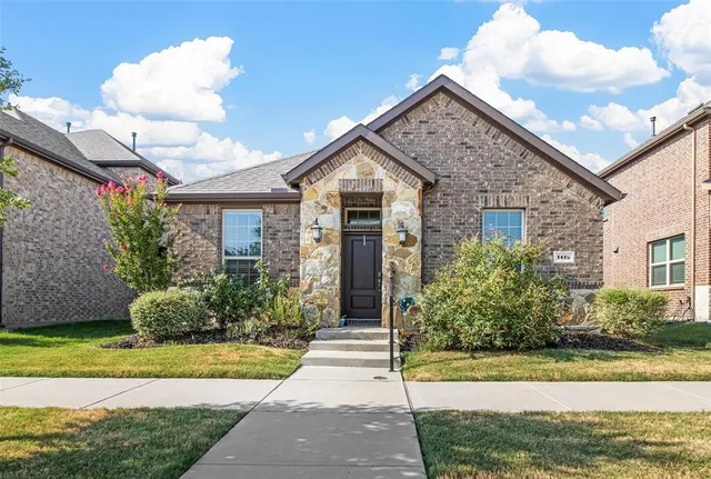 $2,300 | 1412 Green Leaf Drive, Little Elm, TX 76227