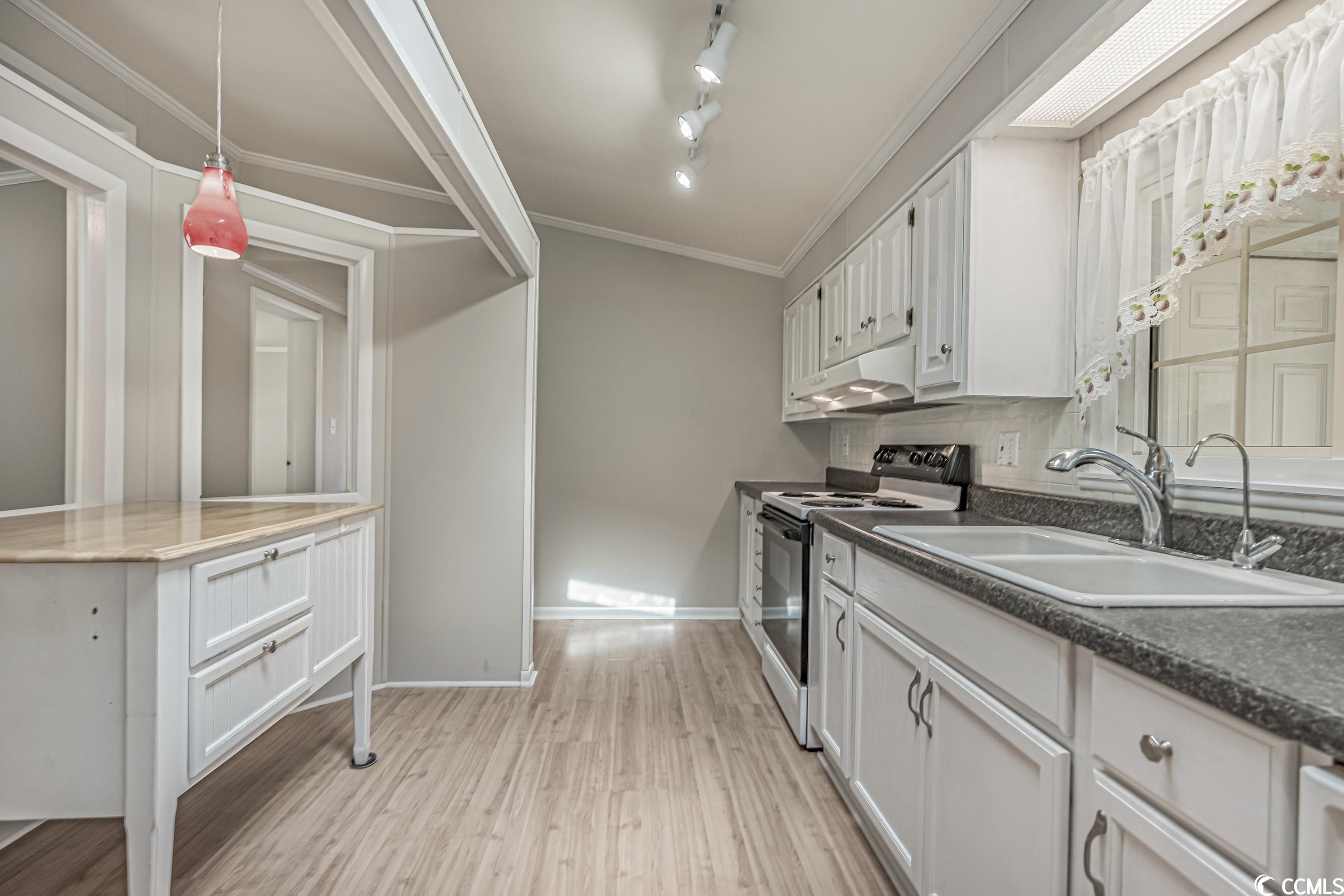 884 Grand Strand Trail Murrells Inlet, SC 29576 - Photo 16 of 40