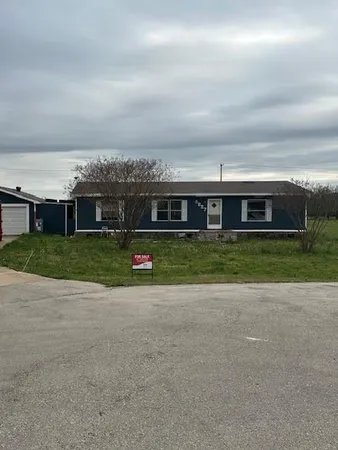 $210,000 | 6827 Spring Branch Drive, Krum, TX 76249