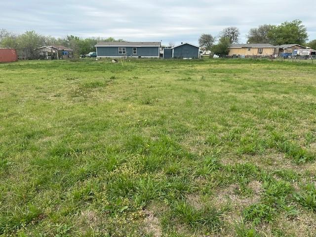 6827 Spring Branch Drive Krum, TX 76249 - Photo 3 of 12