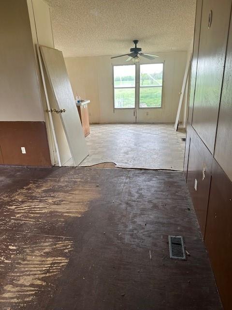 6827 Spring Branch Drive Krum, TX 76249 - Photo 5 of 12