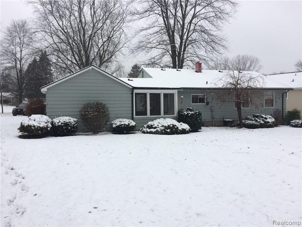 773 Pleasant Ridge Lake Orion, MI 48362 - Photo 2 of 23 IMG_5029.JPG
