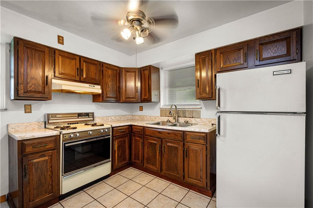 1511 Ridge Street Coraopolis, PA 15108 - Photo 9 of 32 Gallery Image 9