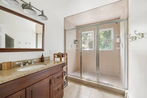 312 Noyack Road, Southampton, NY 11968