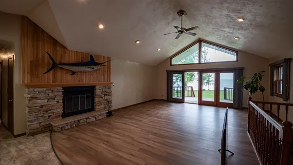$1,100,000 | 9205 Willow Lane, Fremont, WI 54940