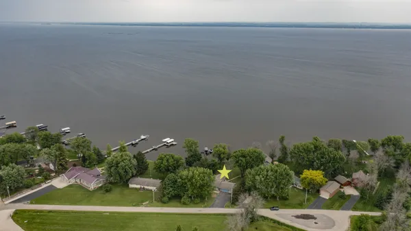 $1,200,000 | 9205 Willow Lane, Fremont, WI 54940